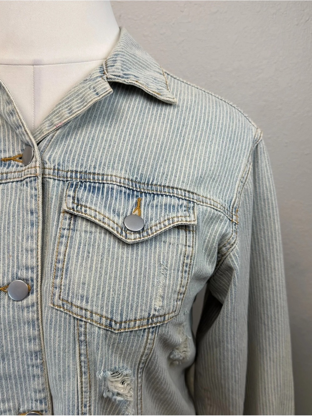 POL Light Blue & White Distressed Railroad Stripe Denim Jacket - Size Small - Picture 3 of 6